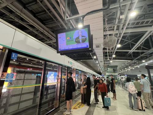 최신 회사 솔루션 정보 지하철 동적 정보 안내 표시 시스템